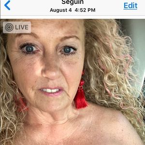 Meet your Posher, Toni